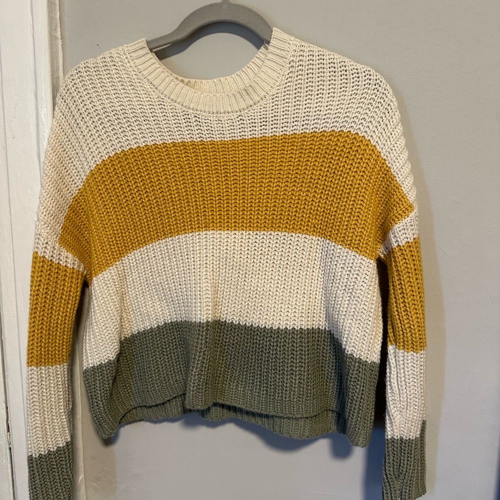 Women’s sweater